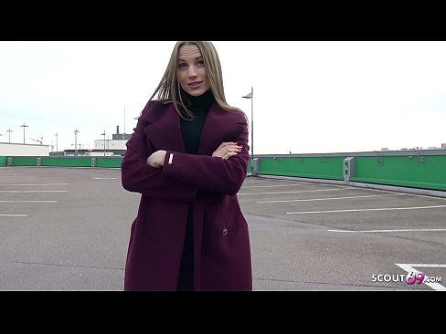 ❤️ GERMANA SCOUT ESTAS REVĜO tuŝanta ŜTALON, PARKOJN TELTALALE KAJ SEXYA POR MONO ❤️ Pornvideo ĉe eo.pornofilmtv.ru ❌